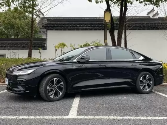 Lincoln Z