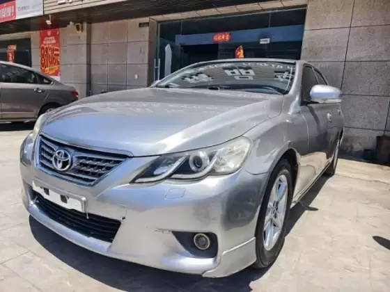 Toyota Reiz