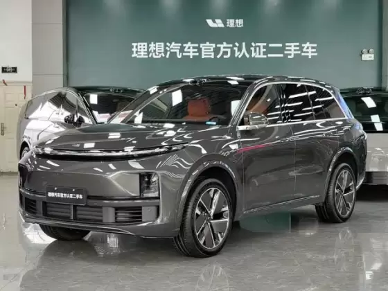 Li Auto L8