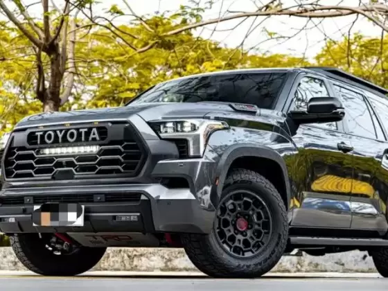 Toyota Sequoia