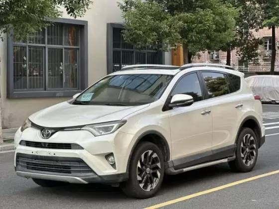 Toyota 2016 RAV4 2.5 4WD Elite