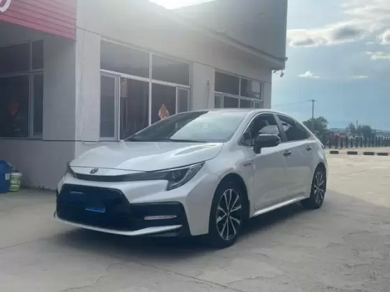 Toyota 2021 Levin Dual Engine 1.8H CVT Leading Version