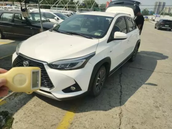 Toyota Yaris 2022 YARiS L Ativ 1.5 CVT Leading PLUS Edition