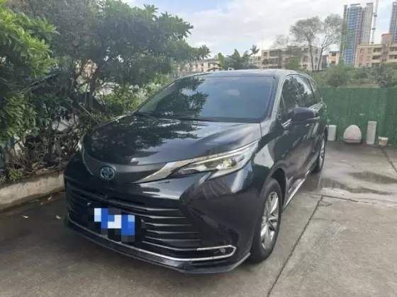Toyota 2024 Sienna 2.5 CVT Comfort Version