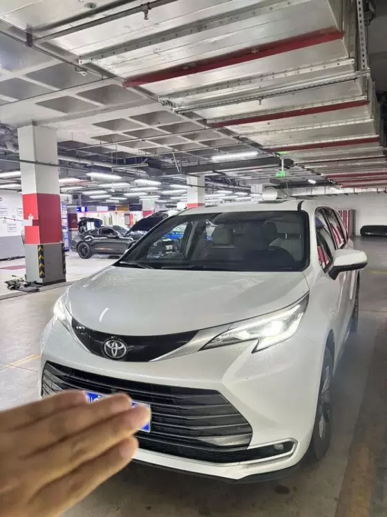 Toyota Sienna