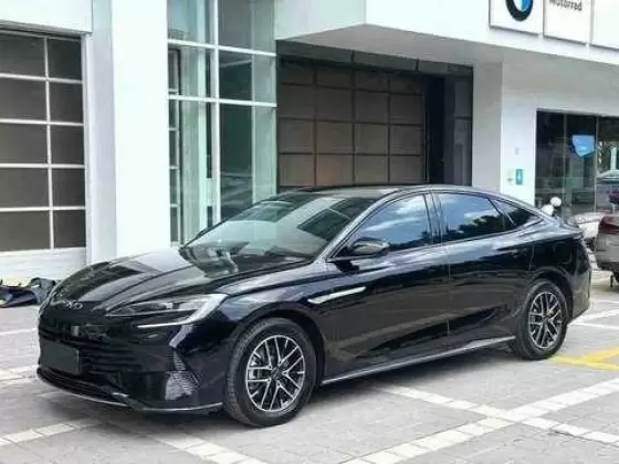 BYD Sealion 7
