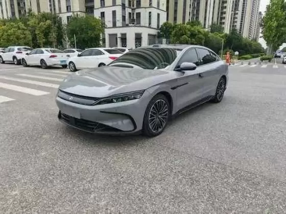 BYD Han EV