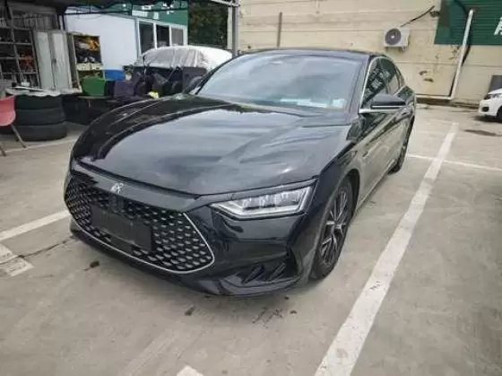 BYD Han EV