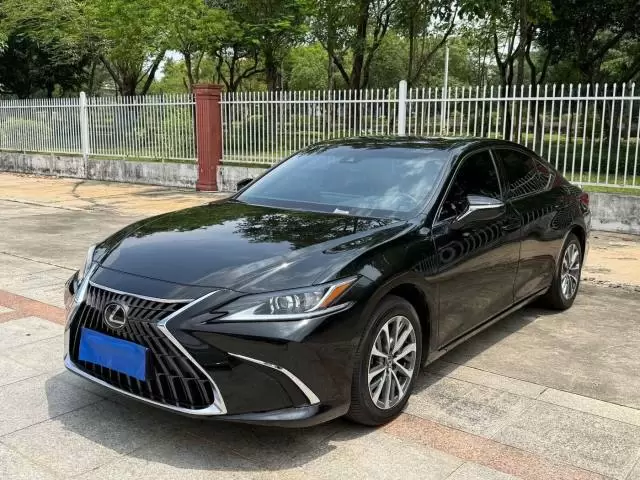 Lexus ES (Imported) 2022 ES300h 2.5 Continuously Variable Transmission Excellence Edition