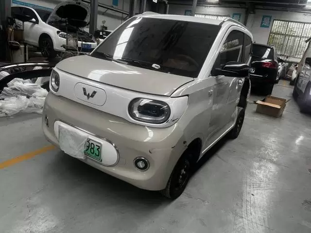 Wuling 2024 Hongguang MINI EV 215km Advanced Edition