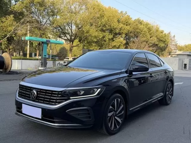 Volkswagen 2024 Passat 2.0 TSI 380 TSI Luxury