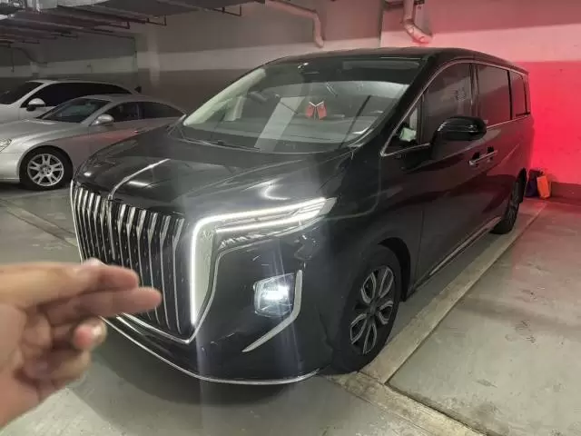 Smart Hongqi 2023 HQ9 48V 2.0T Smart Connect Flag Comfort Version