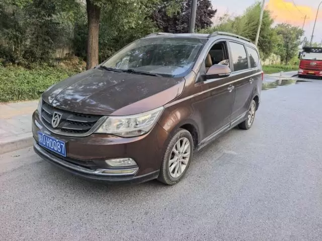 Seat Baojun 2016 730 1.5 Standard 7–8 seater