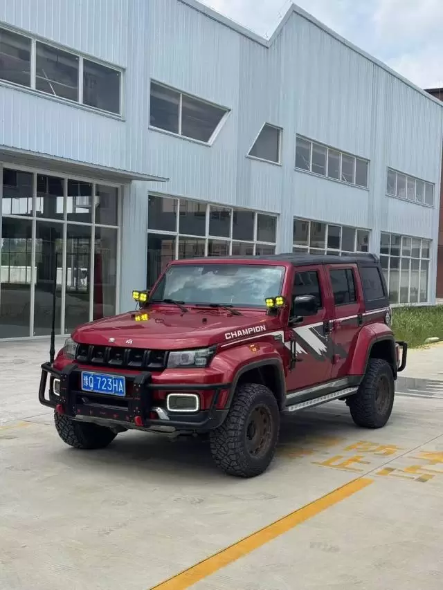 Beijing 2018 BJ40 PLUS 2.3T 4WD Prestige Edition